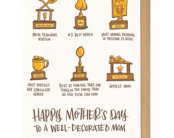 Tarjeta de felicitación para mamá bien decorada