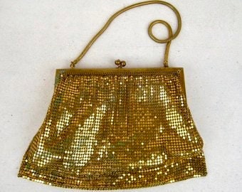 Vintage 60s - SUSAN HANDBAGS LONDON  Gold Chain Mail / Mesh Purse  Made In West Germany