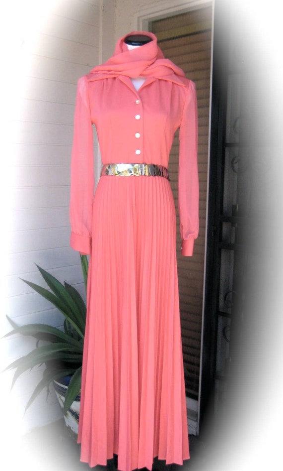 70s Elegance - Hot Pink Evening Dress - Fushia Pin