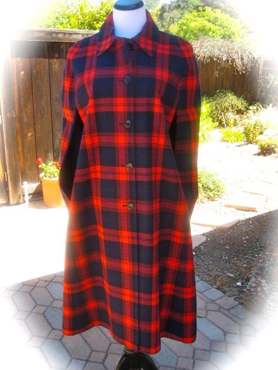 70s Red Tartan REVERSIBLE CAPE - Vintage Cloak - R