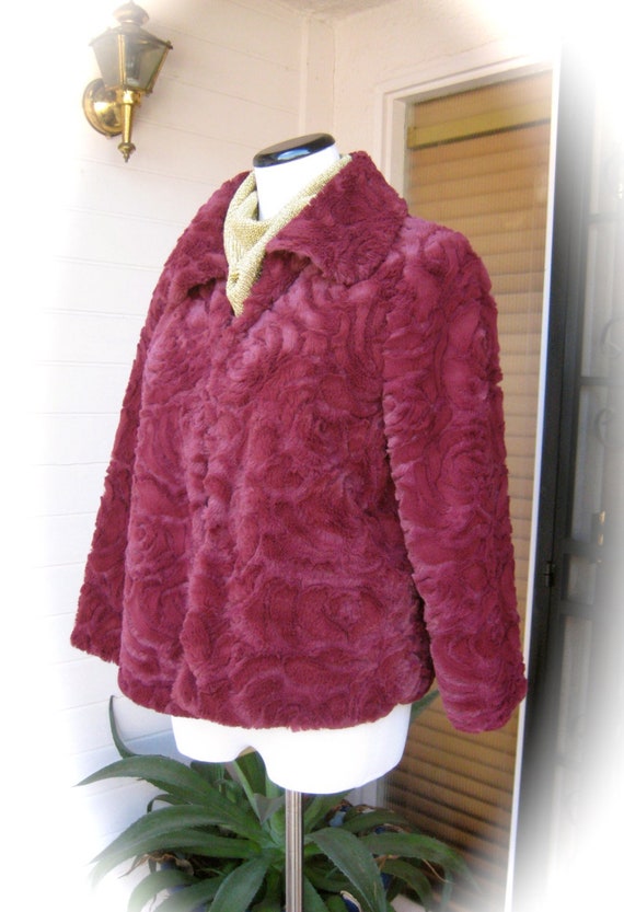 Beautiful Faux Fur Evening Jacket - Plum / Wine C… - image 1