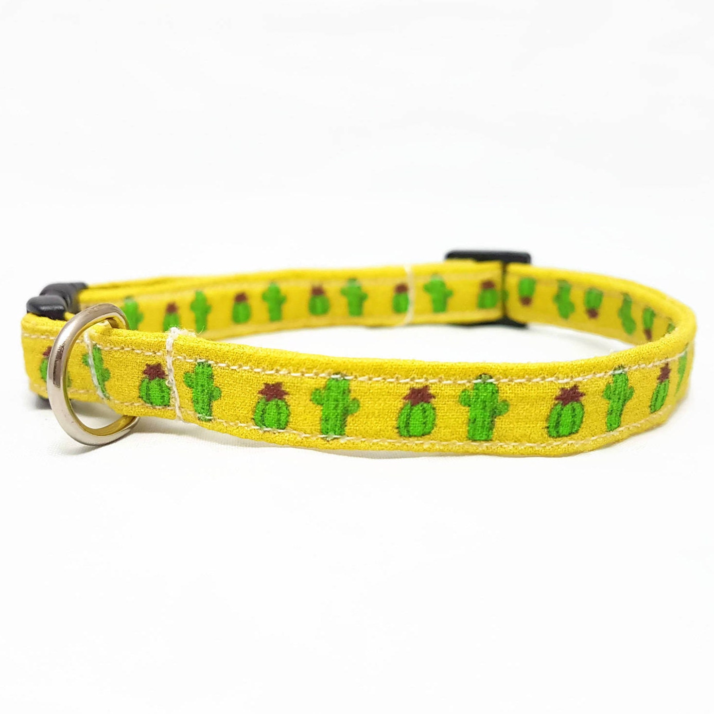 trendy cat collars