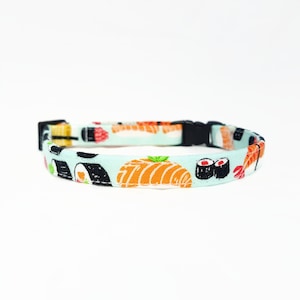 Katzenhalsband Sushi Sicherheitsverschluss/Breakaway Hellblau Baumwollstoff mit Gurtbandkern Witziges Halsband Bild 3