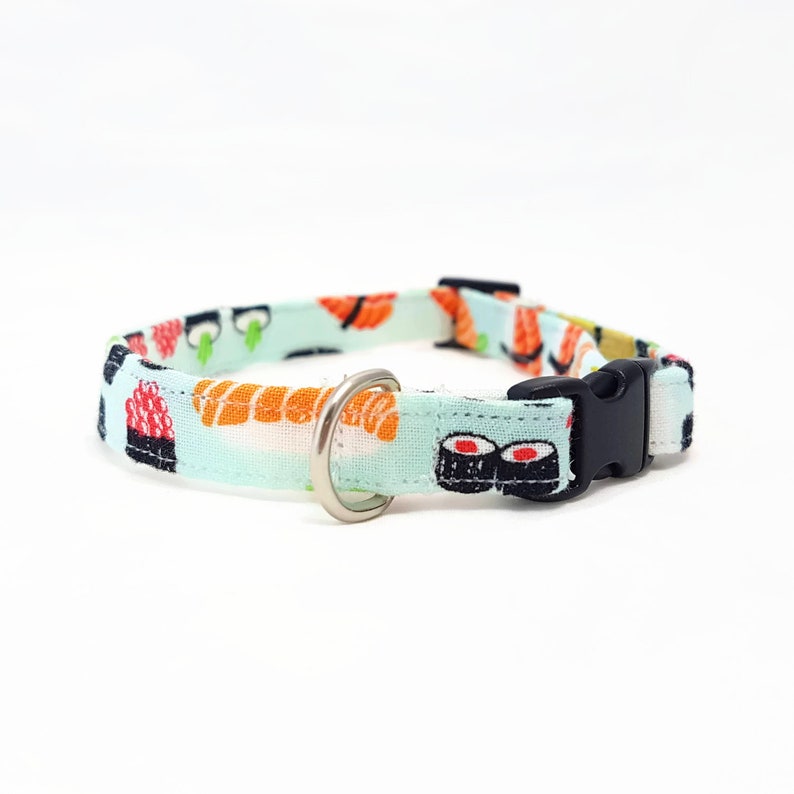 Katzenhalsband Sushi Sicherheitsverschluss/Breakaway Hellblau Baumwollstoff mit Gurtbandkern Witziges Halsband Bild 5