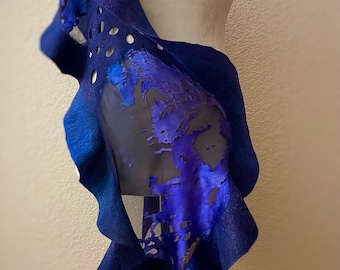 Bufanda de seda de lana Felting nuno fieltro ligero azul púrpura merino lana bufanda envoltura chal regalo arte ponible diseño único