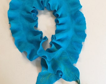 Bufanda de volantes turquesa flores de lana merino sentidas en fieltro regalo de fieltro para cualquier ocasión