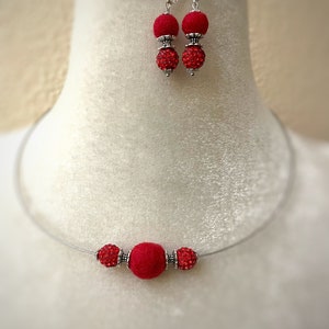 Red jewelry set, Earth pendant, red wool, silver color pendant, Felted necklace, red necklace, wool earrings, red earrings, Jewelry set, eco