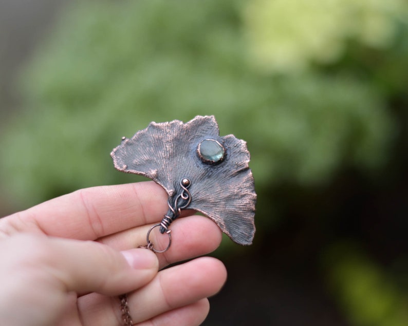 Ginkgo leaf necklace, blue labradorite, electroforming, 7th anniversary gift, botanical pendant zdjęcie 7