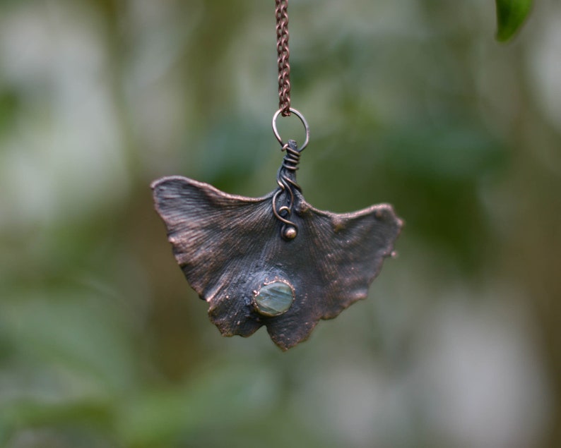 Ginkgo leaf necklace, blue labradorite, electroforming, 7th anniversary gift, botanical pendant zdjęcie 8