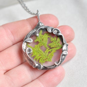 Green Necklace, Moss Necklace, Terrarium Necklace, Stained Glass Jewelry, christmas gift, Pressed Flower Frame image 4