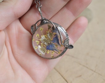 Blue flower necklace, dried flower jewelry, Presed Flower Frame, Witchy Jewelry,