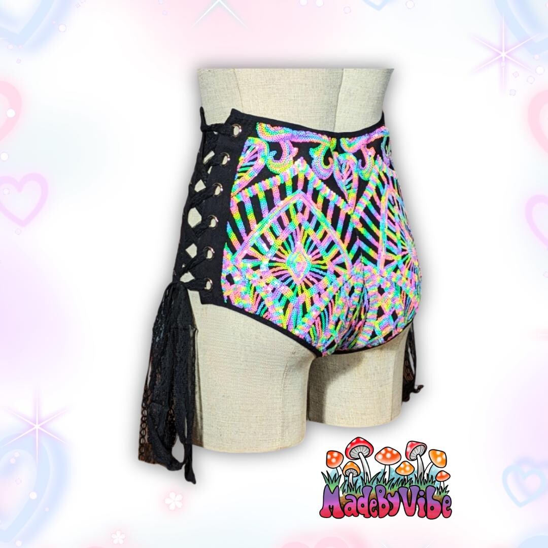 Shorts a vita alta con pizzo laterale e paillettes neon nostalgici