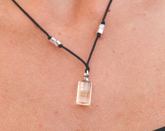 Simple Essential Oil Aromatherapy Diffuser Necklace