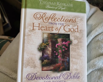 REDUCED ! Thomas Kincaid Devotional Bible for Women! Reflections From the Heart of God. Designed by his widow Nanette. NKJV 3 left!