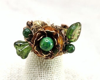 Fairytale Forest Fantasy Floral Ring in Green with Bee Renaissance Adjustable Wire