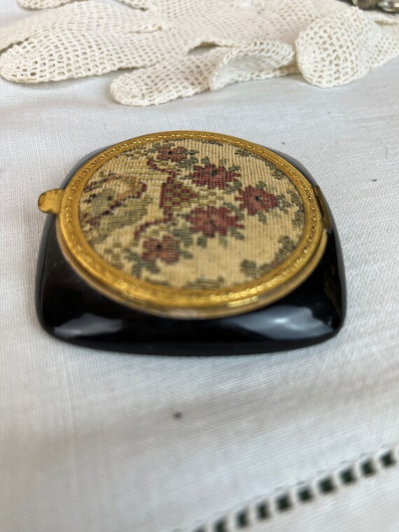 Vintage Compact Vintage Flowered Mirrored Compact… - image 8