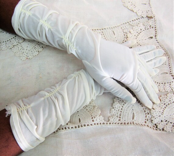 Long 2024 cream gloves