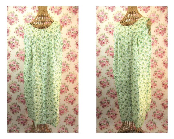Vintage 1970's Housecoat Size S/M Vintage 70's Dea