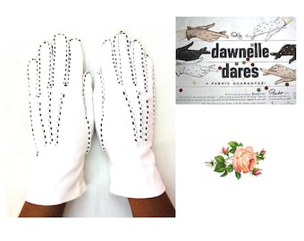 Vintage 1950's Wrist Gloves Size 6.5 50's Black & White Gloves by Dawnelle