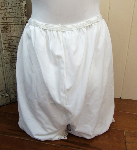 Vintage 1960s Underwear Tap Shorts Unworn Size S … - image 9