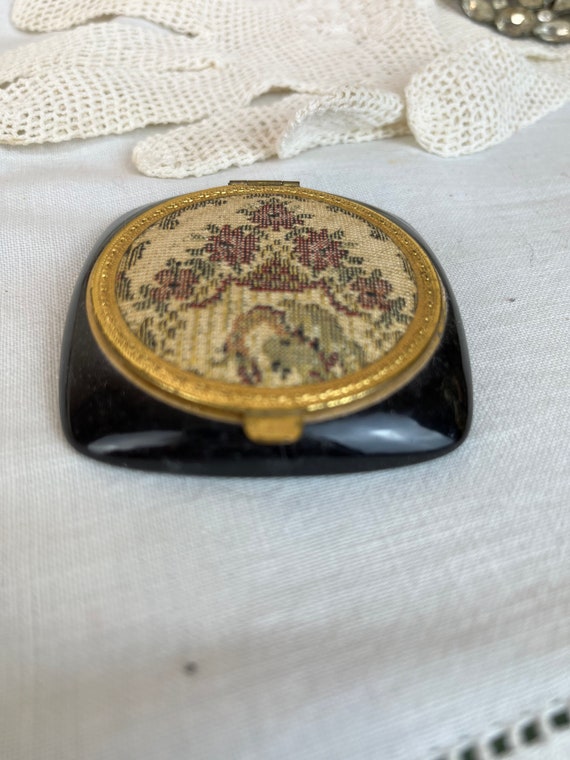 Vintage Compact Vintage Flowered Mirrored Compact… - image 7