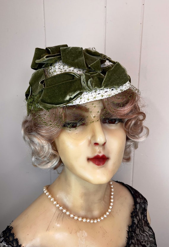 Vintage Velvet Bow Hat Vintage Green Bow Hat with… - image 4