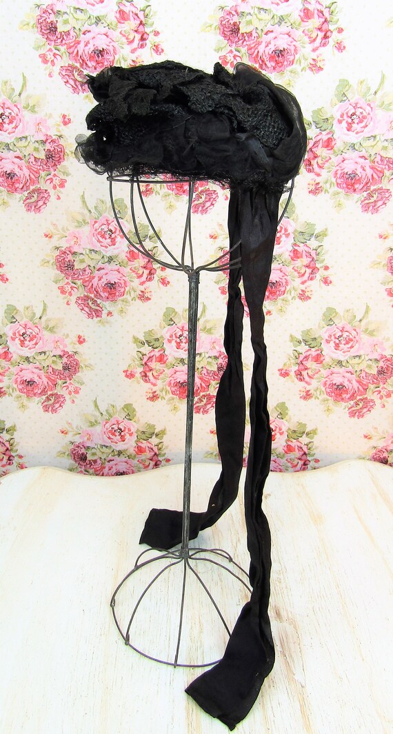 Antique Victorian 1860s Black Lace Chapeau Bonnet… - image 5