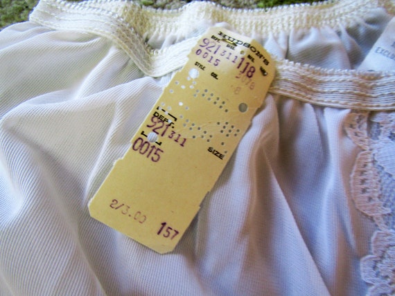 Vintage 1960s Underwear Tap Shorts Unworn Size S … - image 4