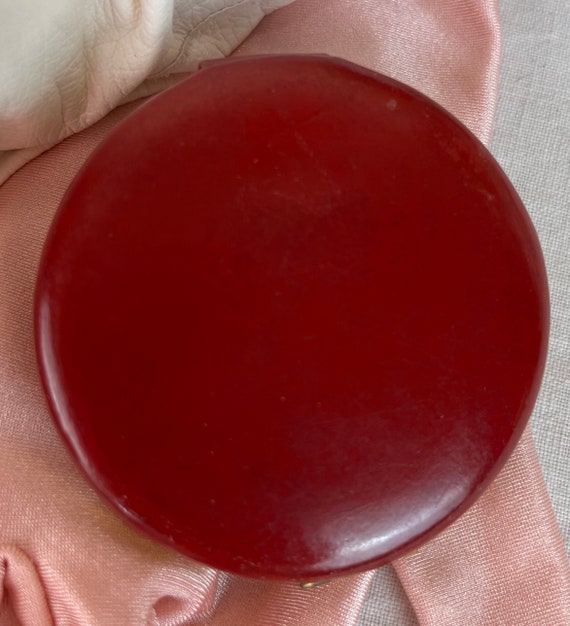 Vintage Red Leather Powder Compact 1930s Red Leat… - image 8