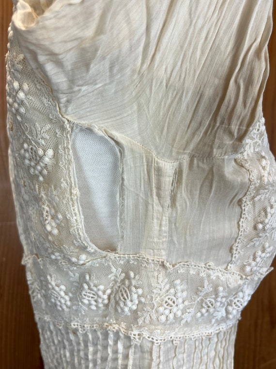 Antique Victorian Dress 1890’s Wedding Dress Vict… - image 9