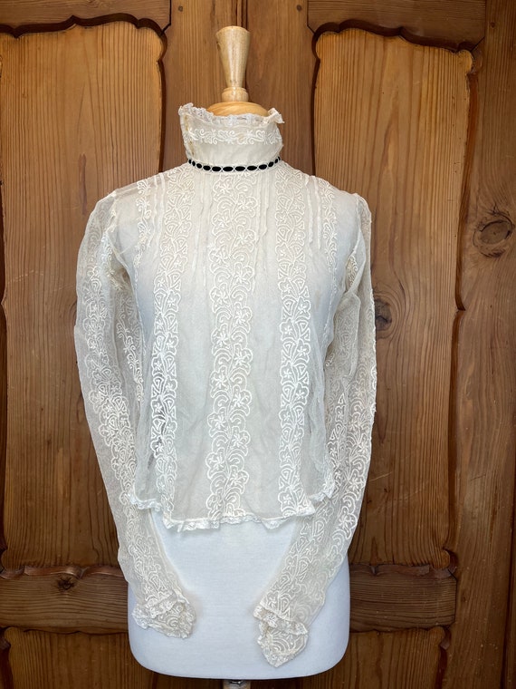 White top lace bodice