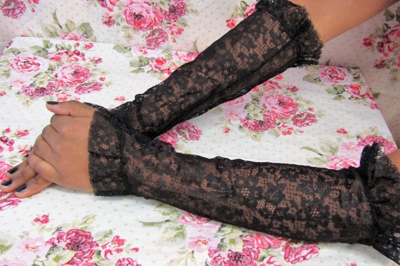 Vintage Gloves Size S to M Vintage 1980s Gothic Fi