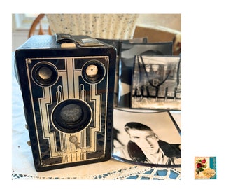 Vintage Box Camera 1930’s Brownie Six-16 Junior Box Camera Brownie Camera