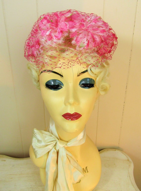 Vintage Floral Hat Vintage Flowered Hat Candy Pink Flowered  display picture 1