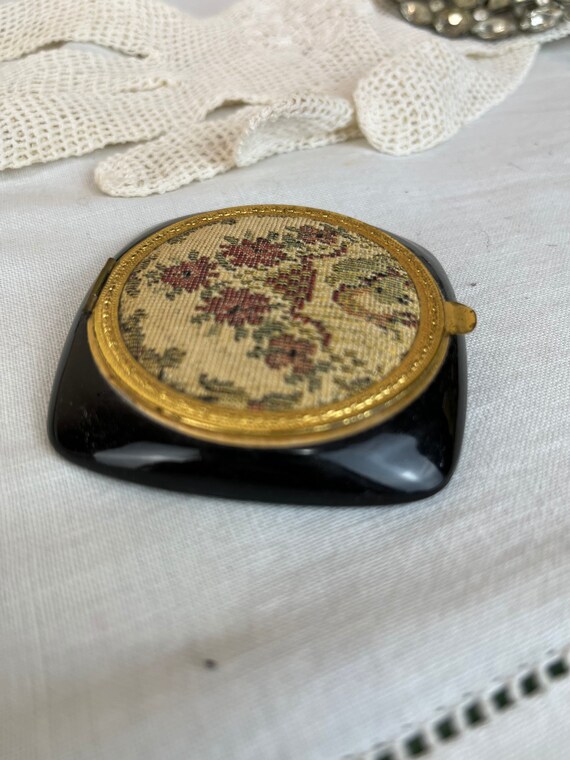 Vintage Compact Vintage Flowered Mirrored Compact… - image 6