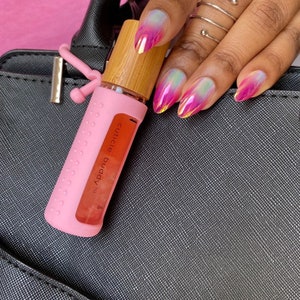 Cuticle Buddy ® Portable Cuticle Oil and Nail Oil for Nail Care - Vegan. Cruelty-Free. Naturally scented with Grapefruit & Geranium. 8ml.