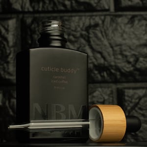 Cuticle Buddy ® Refill Dropper Cuticle Oil and Nail Oil for Nail Care Vegan. Caramel Iced Coffee. 30ml
