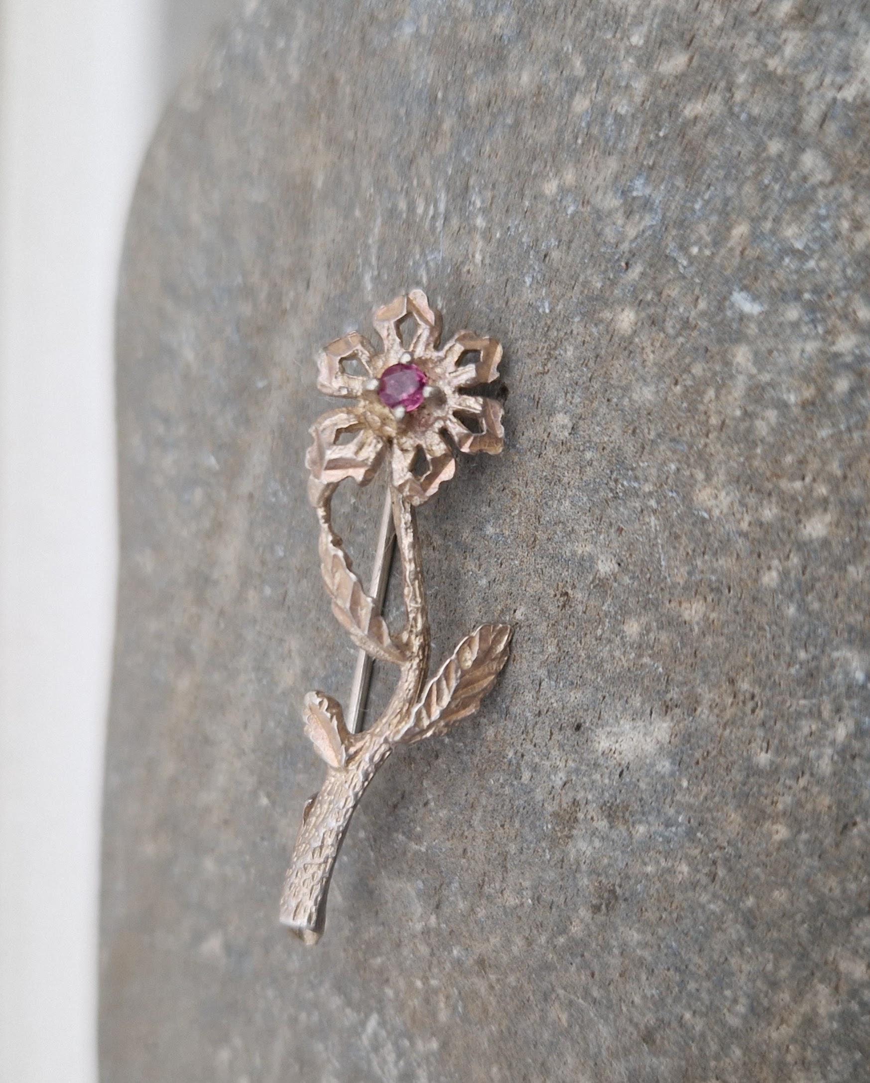ヴィンテージ シルバー ブローチ – 花柄 – ピンク ストーン – デイジー