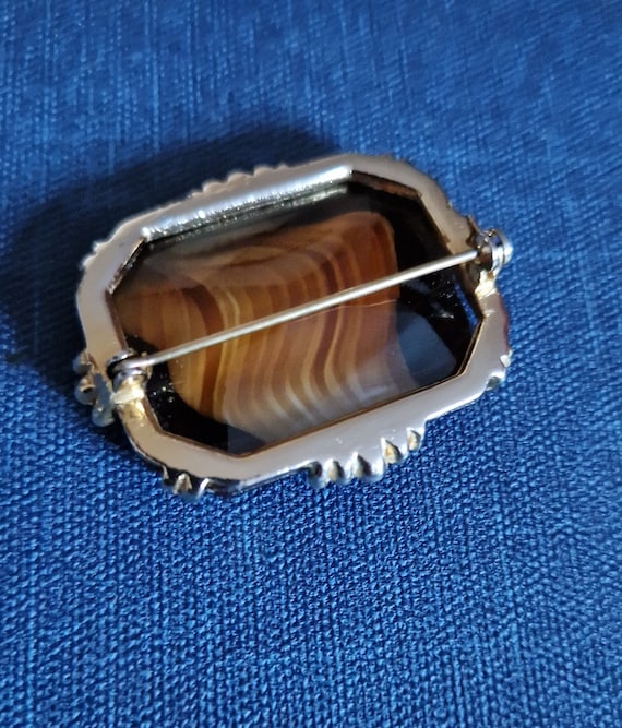 Broche Vintage écossaise En Verre Agate Argenté - Forme Bouclier (targe) - Royaume-Uni - Occasion