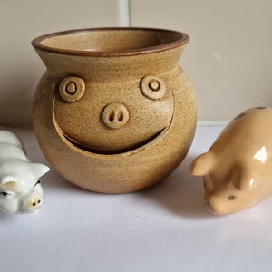 Vintage Collection of  3 Pig Items ~ A Glen Pottery Pot ~ A Small Spotted Pig Figurine ~ A Miniature Porcelain Pig.