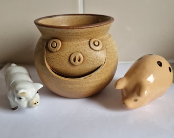 Vintage Collection of  3 Pig Items ~ A Glen Pottery Pot ~ A Small Spotted Pig Figurine ~ A Miniature Porcelain Pig.
