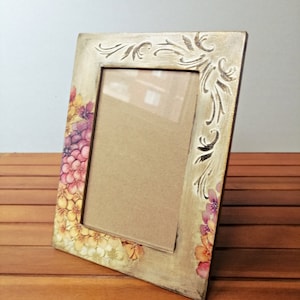 Flowers Shabby Chic photo frame, Wooden picture frame, Vintage Style Photo Frame, Country decor, Housewarming gift, Decoupage art
