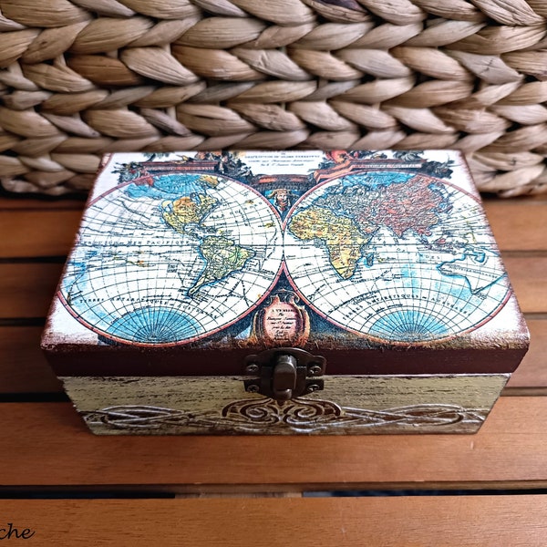 Antique World Map keepsake box, Map of the World Wooden Big memory box, Ancient map box, Memory Jewelry storage box, Decoupage art