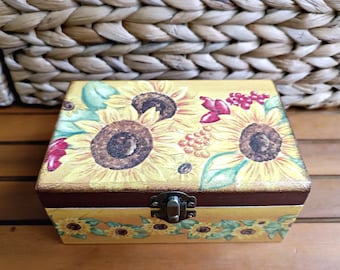 Sunflowers Jewellery Box, Jewelry Trinket Box, Memory keepsake wooden box, Yellow sunflower