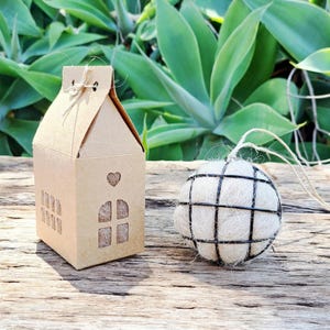 Small Bird Nester in Gift Box with refill. Llama Nest Building Wool for nature lovers and wild backyard garden birds.