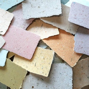 20 cartes en papier recyclé faites à la main pour l'estampage, échantillons écologiques de 3 "x 2" à utiliser avec des tampons en caoutchouc ou pour la carte de lieu de fête et la calligraphie