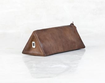 Miniestuche de cuero hecho a mano: cuero curtido vegetal teñido a mano