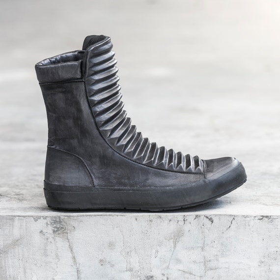 Men's RAZED RIDGED BOOT Black Leather High Top Sneaker 