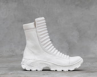 MISFIT Mens Size 9 White Leather High Razed Boots -Military -Futuristic Streetwear -Industrial Festival Moon Boot