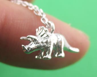 3D Miniaturowy Wisiorek W Kształcie Dinozaura Triceratopsa Jurassic Park Prehistoryczne Zwierzęta Naszyjnik w Srebrze | Ręcznie Robiona Biżuteria Zwierzęca